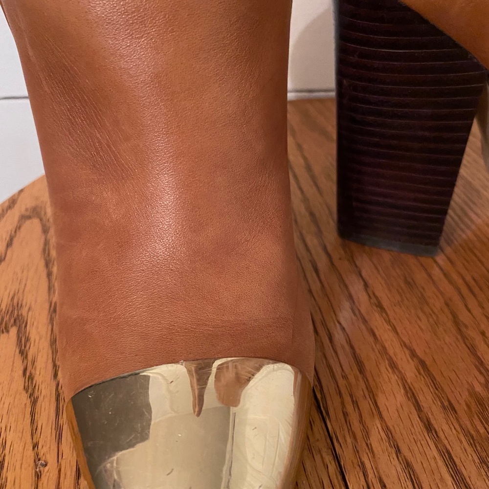 Knee high boots size 7 - Picture 2 of 2